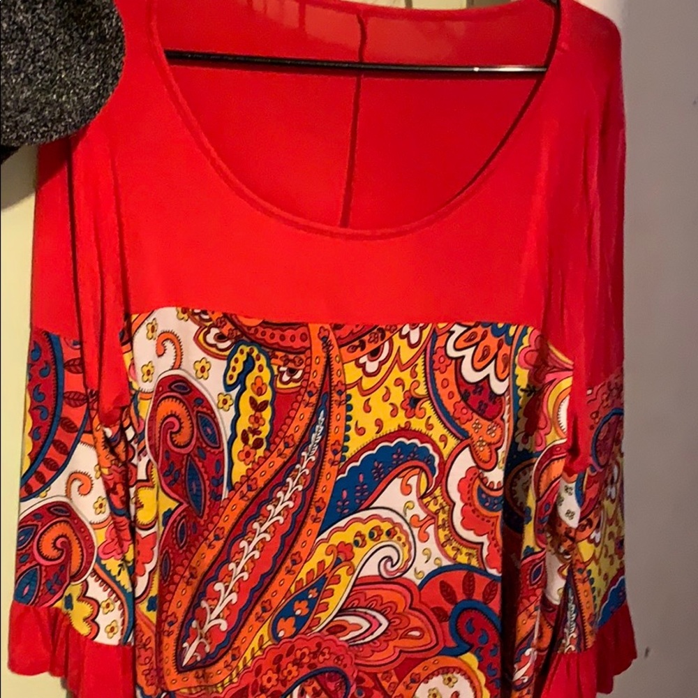 Tunic shirt.
